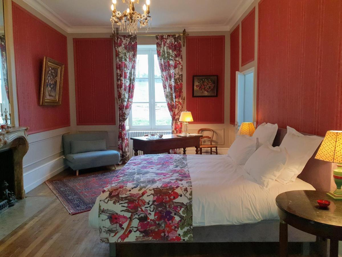 Chateau De Mauvilly Bed & Breakfast ภายนอก รูปภาพ